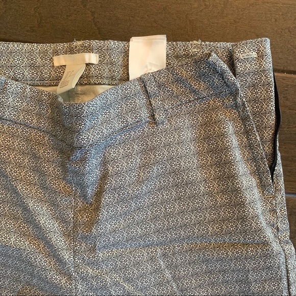 H&M Capri dress pants. - Picture 2 of 3